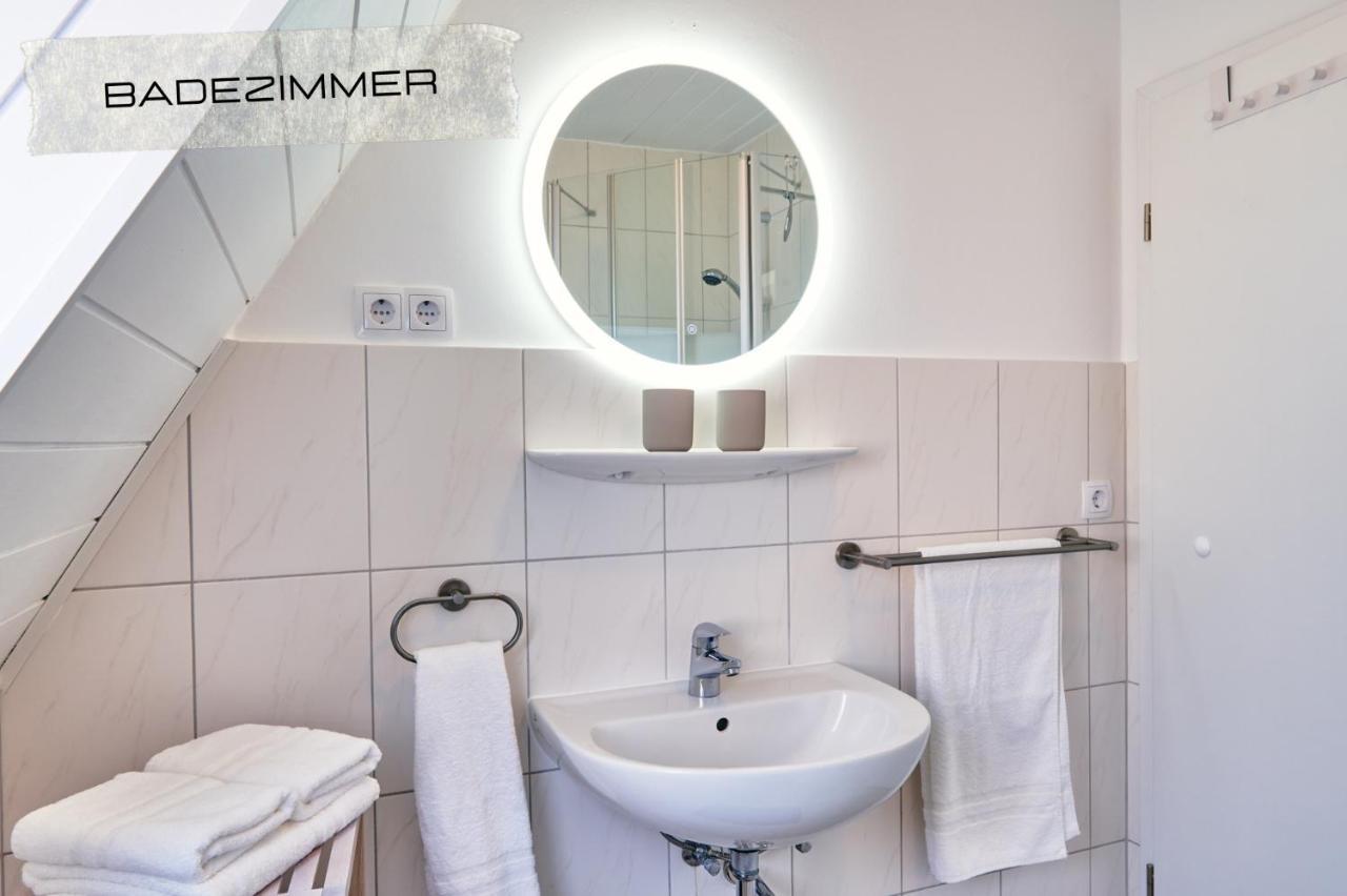 Ferienwohnung Maisonette In Ruhiger Und Zentraler Lage Mit Parkplatz Busum Bagian luar foto
